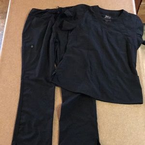 Barco scrub set medium tip medium petite bottoms